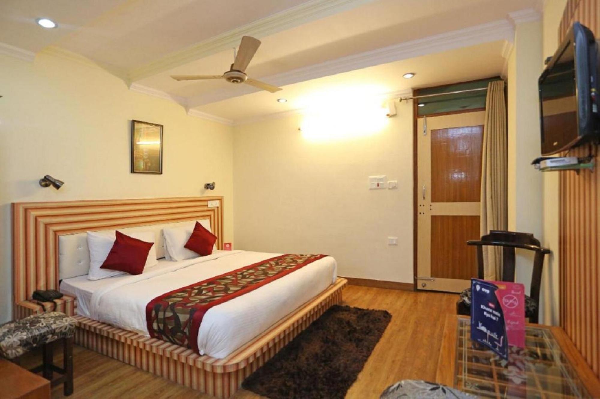Goroomgo Moon Nainital Near Naini Lake - Parking & Lift Facilities -Hygiene And Spacious Room - Best Seller エクステリア 写真