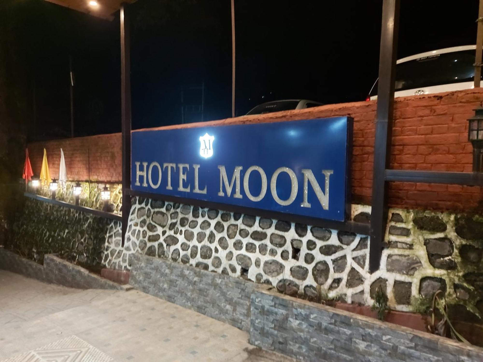 Goroomgo Moon Nainital Near Naini Lake - Parking & Lift Facilities -Hygiene And Spacious Room - Best Seller エクステリア 写真