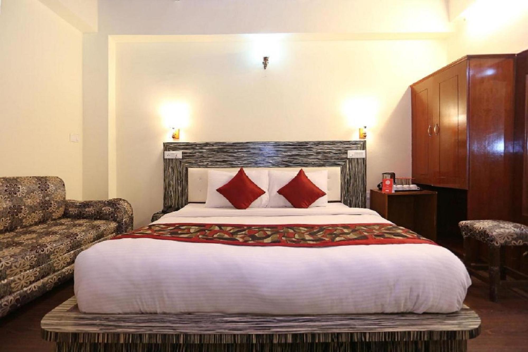 Goroomgo Moon Nainital Near Naini Lake - Parking & Lift Facilities -Hygiene And Spacious Room - Best Seller エクステリア 写真